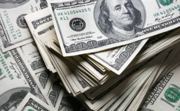 Dólar fecha em alta e chega a R$ 5,18