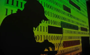 Pix e promessas de lucro lideram golpes online no Brasil