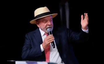 Lula saúda eleição de novo presidente da Colômbia
