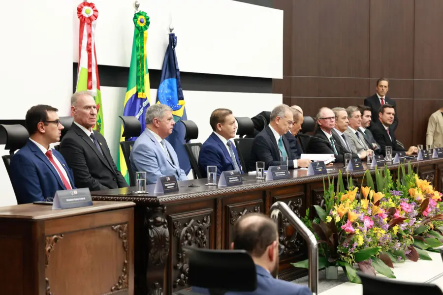 sem-titulo-10-1-900x600
