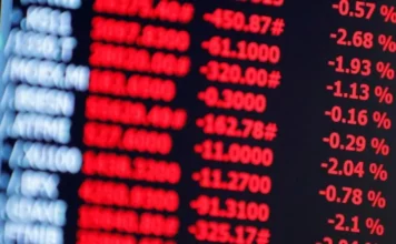 Bolsa sobe 3% e atinge maior nível desde maio