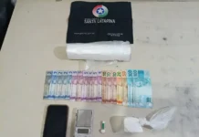 Mulher é presa por tráfico de drogas em Passo de Torres