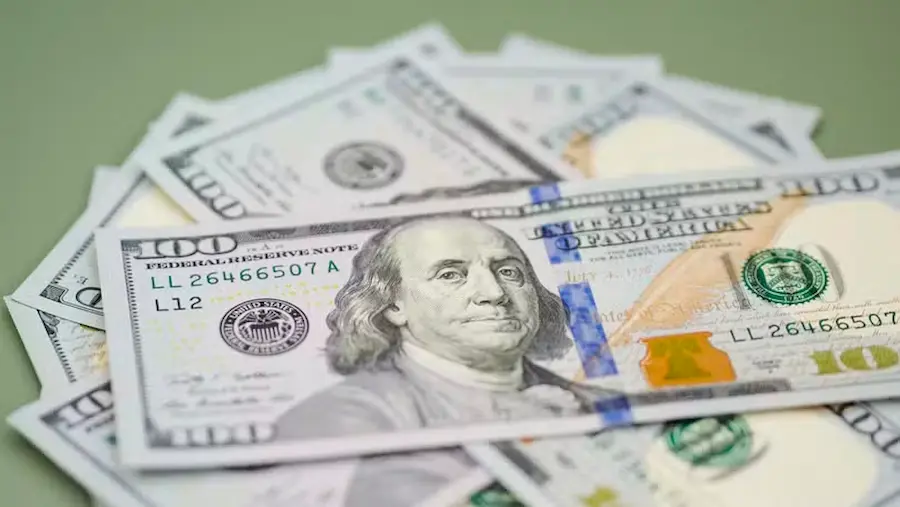 close-up-view-economy-money-concept
