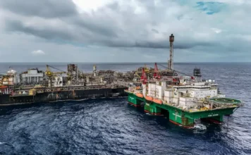 Governo prorroga imposto sobre exportação de petróleo