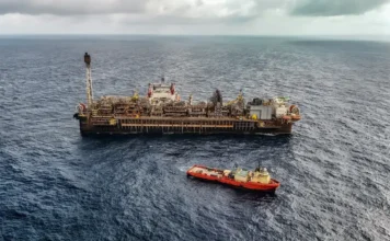 Produção de petróleo e gás da Petrobras cresce 14%