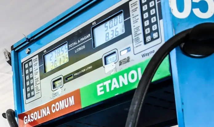 posto_de_gasolina_jfcrz_abr_0605223813 (1)