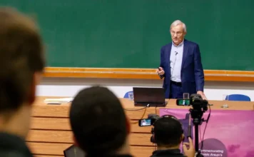 Nobel diz que IA não causará desemprego em massa