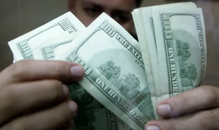 2026-07-30t121533z_1_lynxmpem6t1aa_rtroptp_4_philippines-economy-reserves