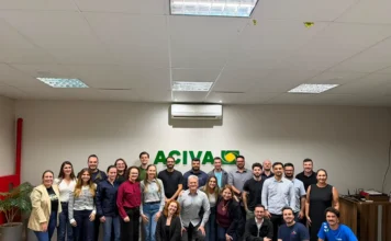 ACIVA encerra jornada estratégica com 60 horas em Araranguá Participantes da Jornada de Estratégia e Inteligência Empresarial da ACIVA durante capacitação em Araranguá.