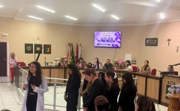 Agosto Lilás reúne rede de proteção em Santa Rosa do Sul Ação do Agosto Lilás reúne mulheres e integrantes da rede de proteção durante evento de conscientização em Santa Rosa do Sul