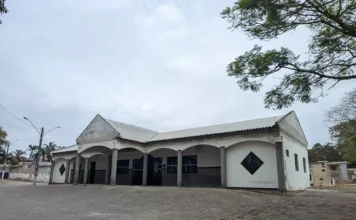 Capela mortuária de Morro da Fumaça terá nova revitalização Fachada da Capela Mortuária do Cemitério Municipal de Morro da Fumaça, que passará por obras de revitalização e melhorias estruturais.