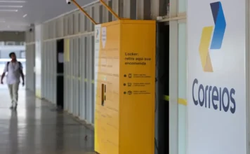 Correios passam a entregar compras do Paraguai no Brasil Locker dos Correios para retirada de encomendas em unidade da estatal, serviço usado na entrega de compras internacionais, incluindo produtos adquiridos no Paraguai.