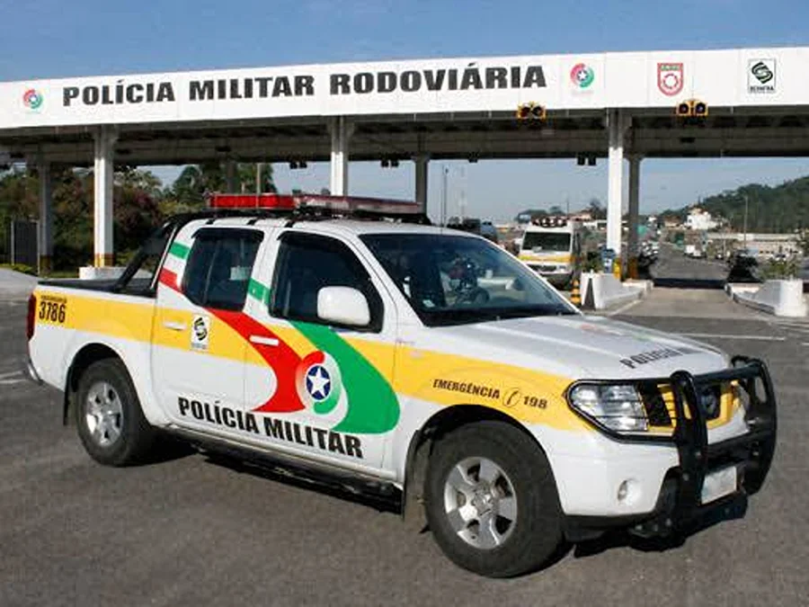 Viatura da Polícia Militar Rodoviária em imagem ilustrativa sobre acidente com morte na SC-449, em Sombrio