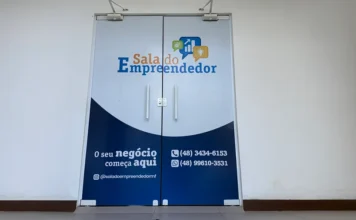 Morro da Fumaça abre inscrições para curso de salgados Entrada da Sala do Empreendedor de Morro da Fumaça, local onde moradores podem realizar inscrições para cursos gratuitos do Programa Construindo Futuros.