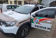 Mulher denuncia importunação sexual em corrida em Criciúma Viatura da Polícia Militar de Santa Catarina; PM registrou denúncia de importunação sexual durante corrida por aplicativo em Criciúma.
