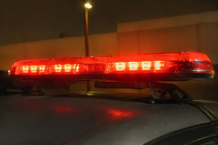 giroflex-vermelho-materia-900x600 Giroflex vermelho de viatura policial ilustra operação contra o tráfico de drogas em Siderópolis