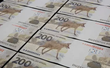 CVM aplica multa de R$ 20 milhões a Vorcaro