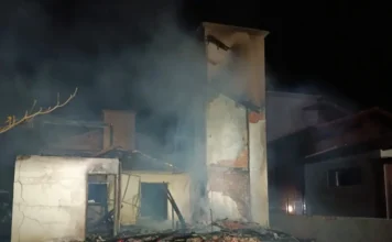 Incêndio destrói residência em Jaguaruna