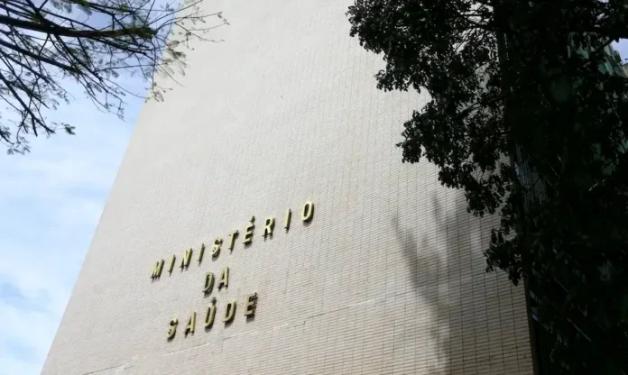 fachada-ministerio_mcamgo_abr_100420231818-14 (1)