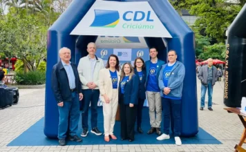 CDL de Criciúma comemora 60 anos com homenagens