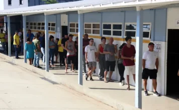 Zanin amplia horário de votação até as 19h