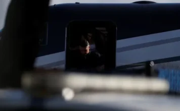 Flávio Bolsonaro chega aos EUA após passagem pela Argentina