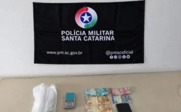Homem é preso por suspeita de tráfico de drogas em Araranguá