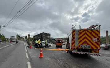 Mulher fica gravemente ferida em acidente na SC-108