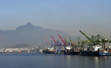 Superávit comercial de 2026 é revisado para US$ 84,4 bilhões